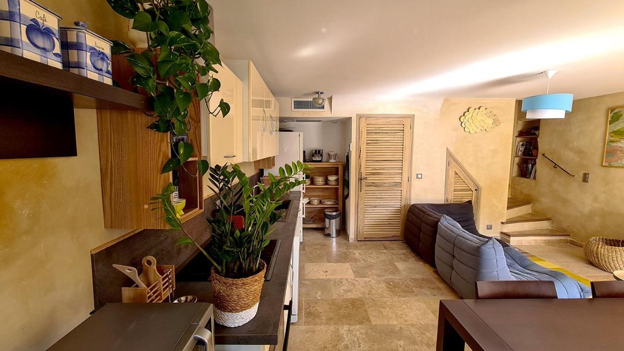Le Jardinet De Rosa Maison De Village เอย์กาลิแยร์ ภายนอก รูปภาพ