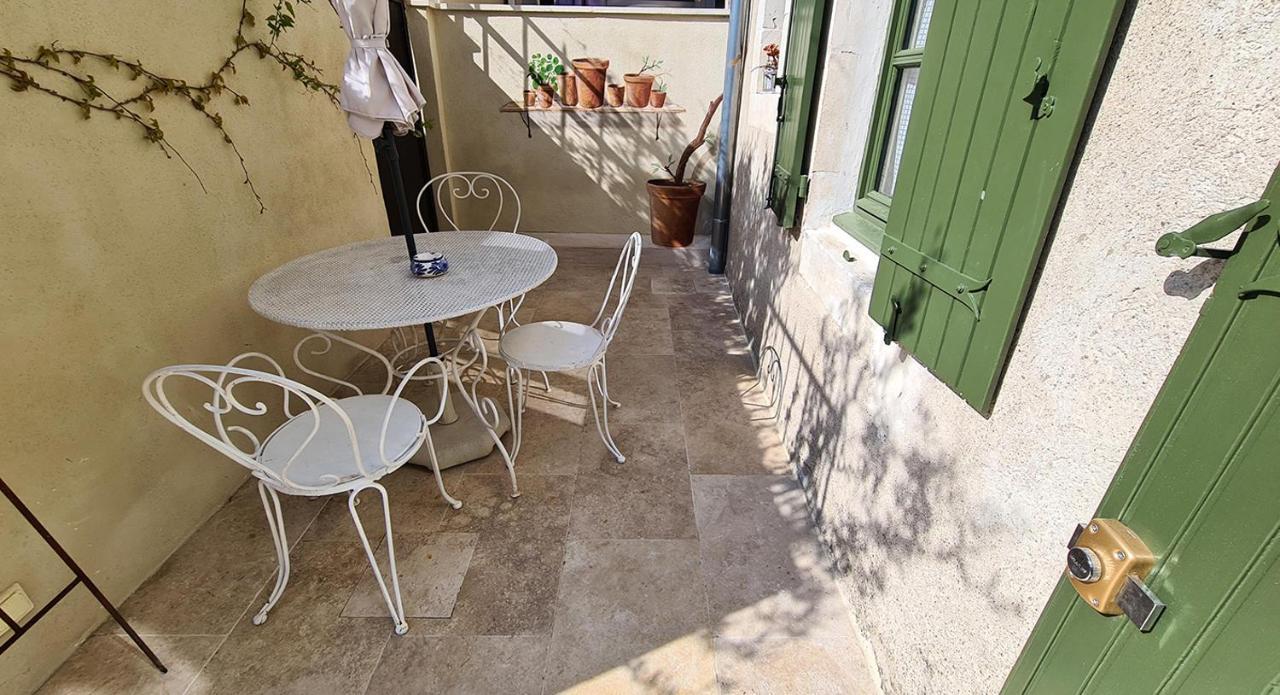 Le Jardinet De Rosa Maison De Village เอย์กาลิแยร์ ภายนอก รูปภาพ